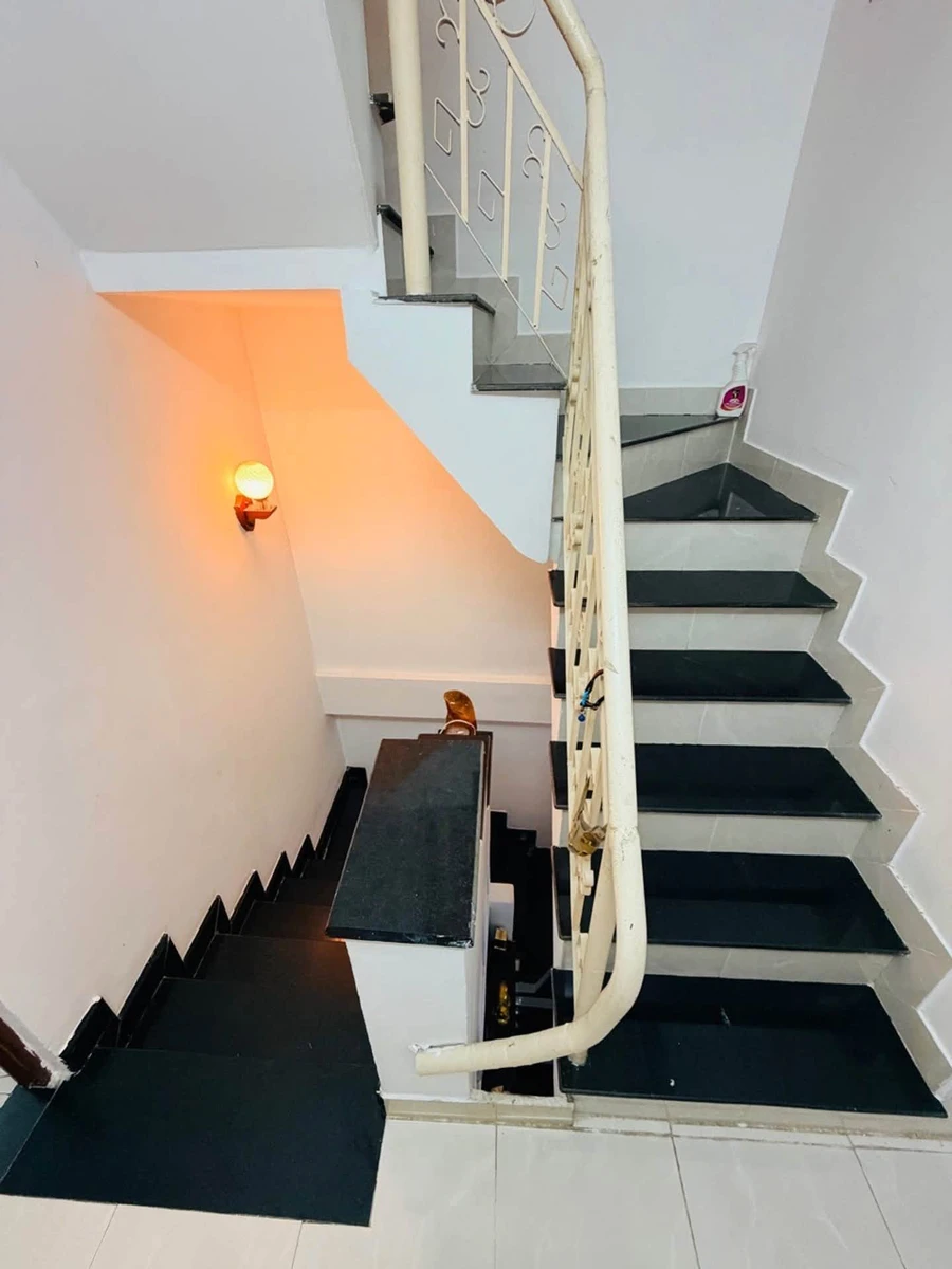 Nhà 4 tầng 32m2 đường Thích Quảng Đức, Phú Nhuận - Ảnh thu nhỏ 3