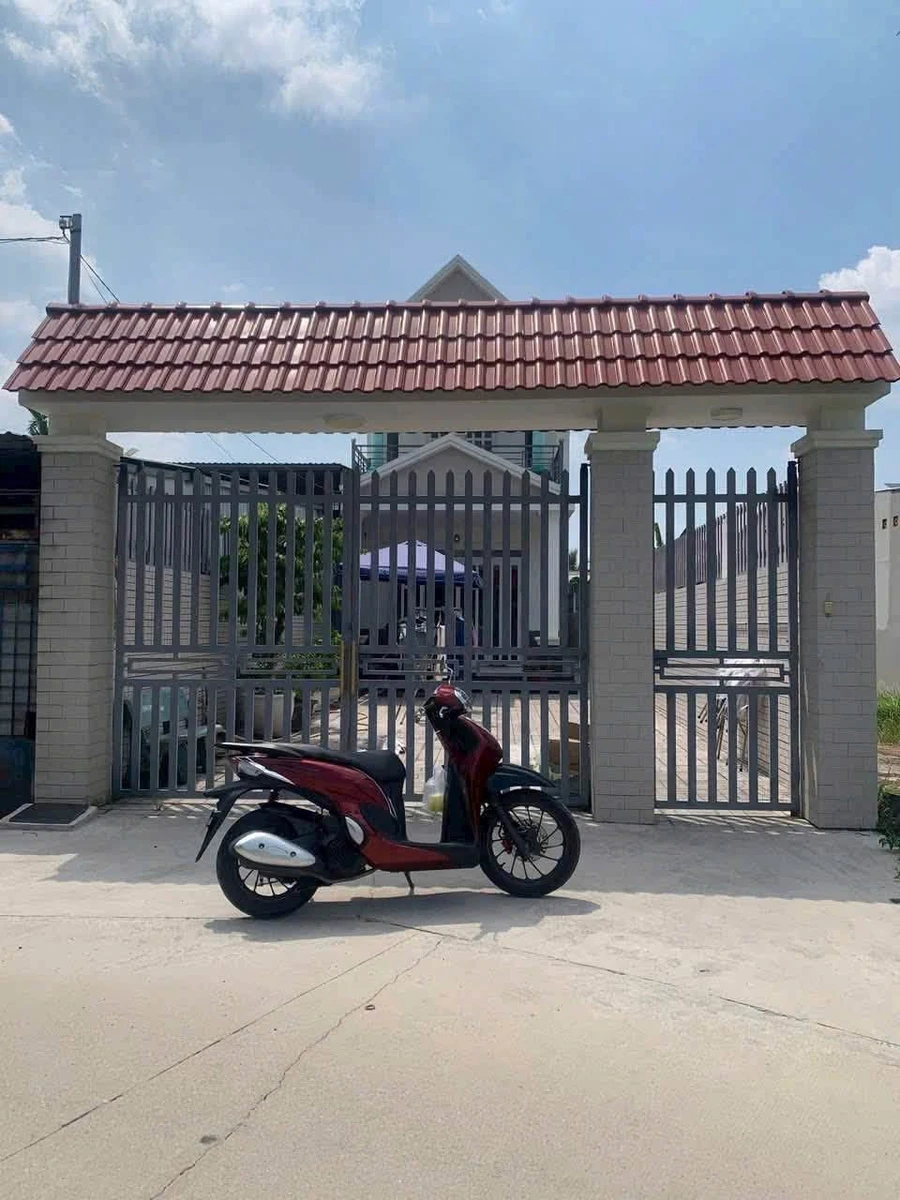 Nhà 1 trệt 1 lầu mặt tiền Bình Nhâm, 224m², 5,5 tỷ - Ảnh thu nhỏ 3
