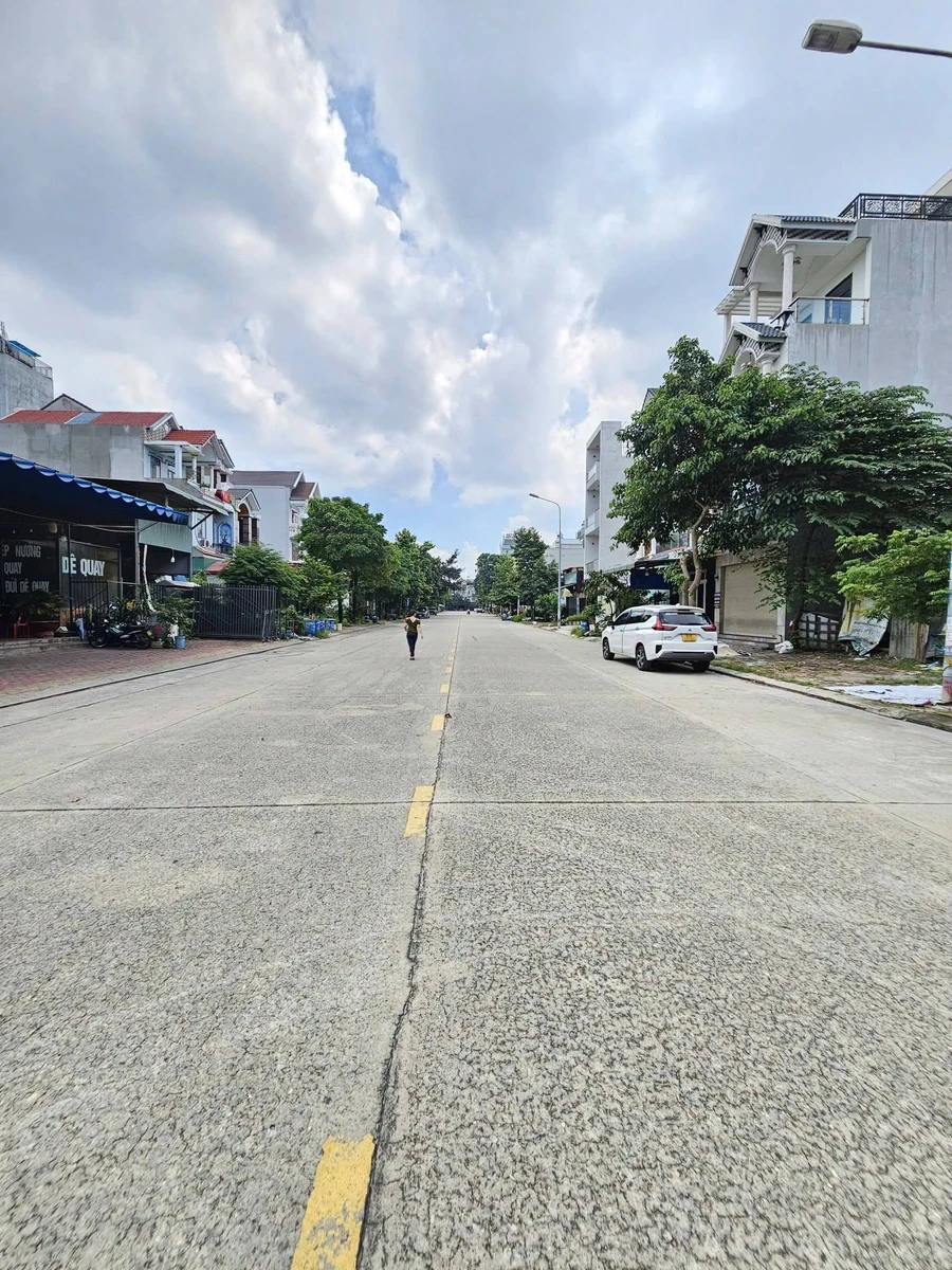 Bán đất 124m2 KDC Sóng Thần B Dĩ An 7 tỷ 3 - Ảnh thu nhỏ 2