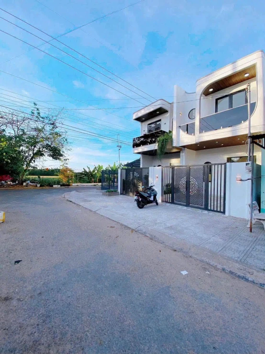 Bán nhà lầu 100m2 đường Đồng Khởi, Quận 1 giá 2 tỷ - Ảnh 1