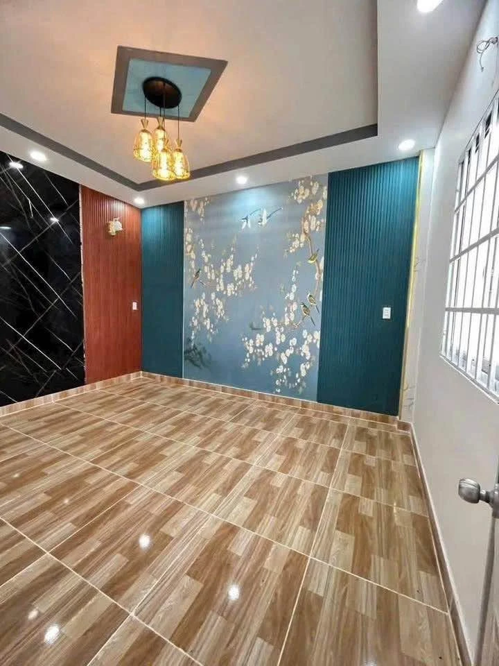 Bán nhà 4PN 2WC Tập Đoàn 4, Bình Chánh 85m² 1 tỷ 950 triệu - Ảnh thu nhỏ 2