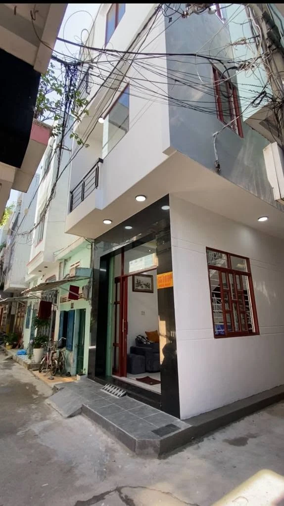 Bán nhà 3 tầng 4PN 110m2 hẻm 5m Quy Nhơn - Ảnh thu nhỏ 2