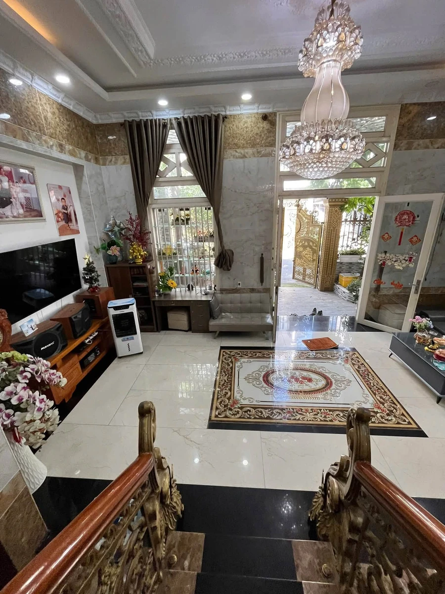 Bán nhà 7.5x13.5m Bình Hưng Hòa Bình Tân 11 tỷ - Ảnh thu nhỏ 3