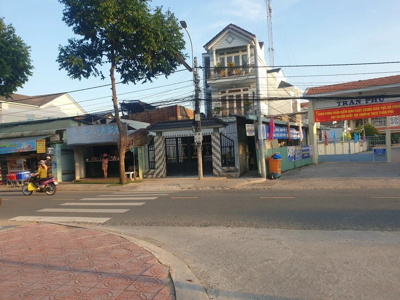 Bán nhà mặt tiền Nguyễn Văn Rành, Tân An Long An, 106m², 4.2 tỷ