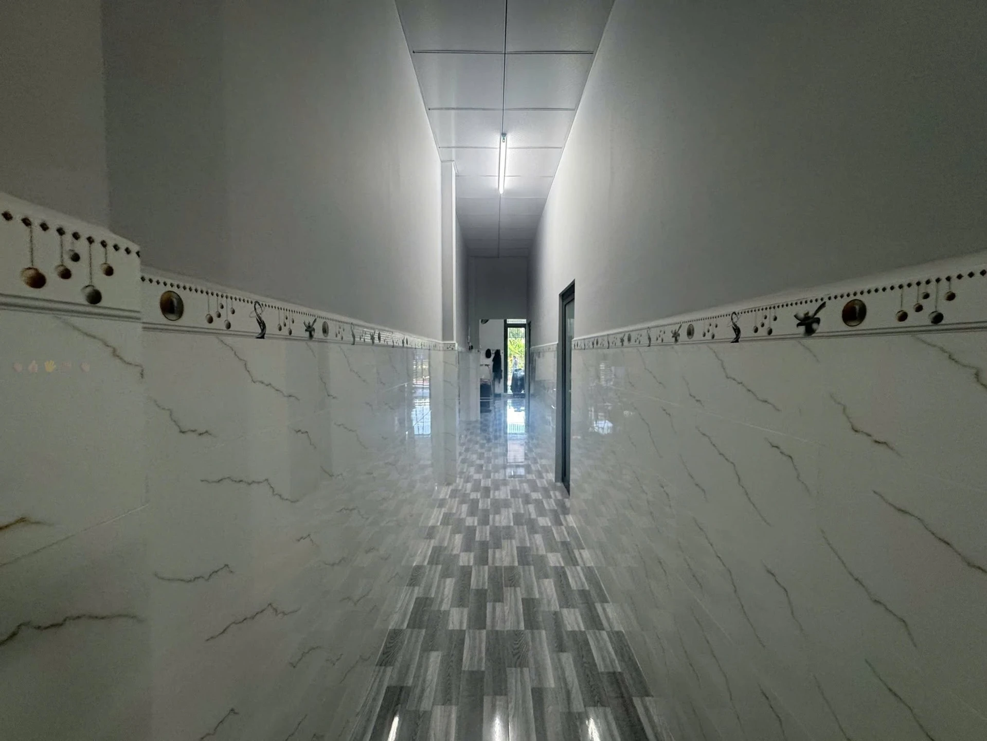 Bán nhà mặt tiền đường Nguyễn Thị Thập, KDC Vĩnh Thông, An Giang, 125m2 - Ảnh 1