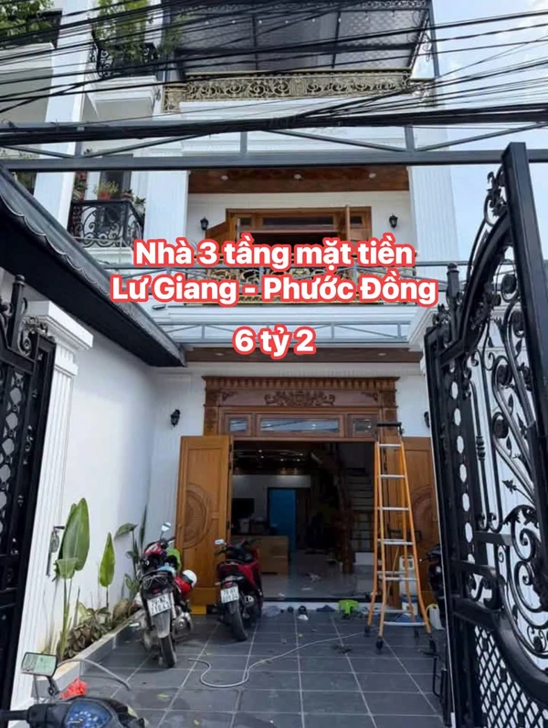 Bán nhà mặt tiền Lư Giang 97m2, 3 tầng nội thất, Nha Trang