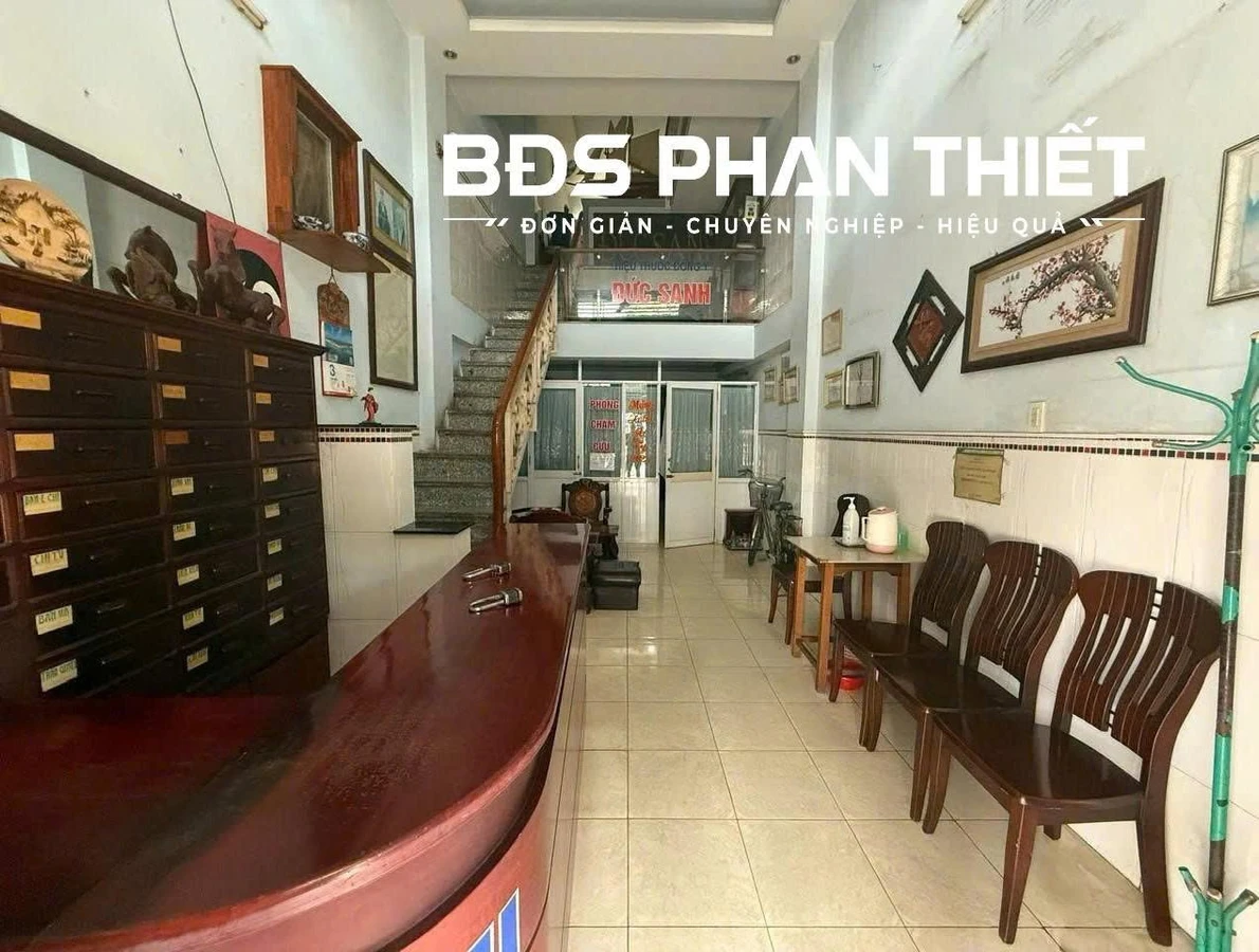 Bán nhà mặt tiền Trần Phú, Phan Thiết, 68,1m², 7,3 tỷ - Ảnh thu nhỏ 3