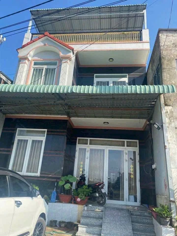 Bán nhà 1 trệt 1 lầu 67m2 mặt tiền Võ Nguyên Giáp, Đồng Nai - Ảnh 1