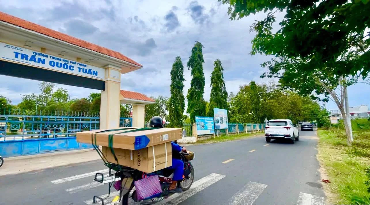 Bán lô góc 233m2 đường ĐH25, Bình Chánh - Ảnh 1