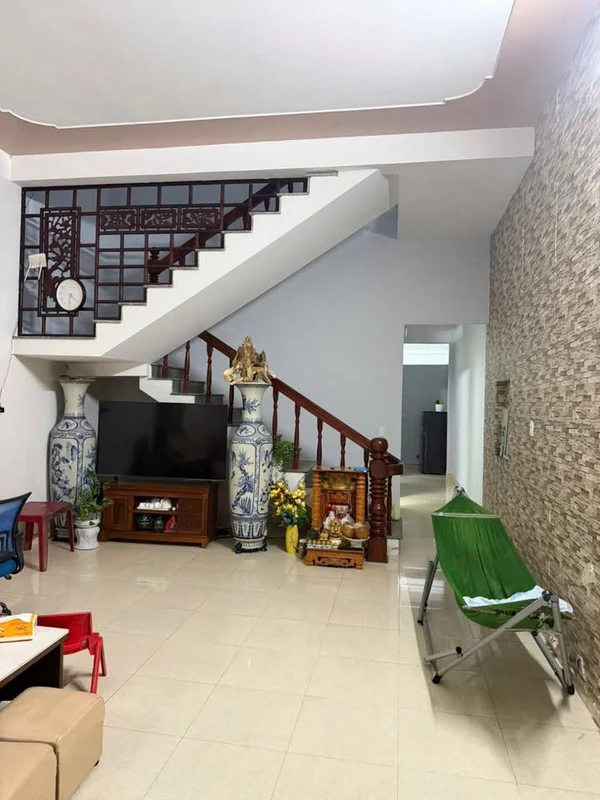 Bán nhà 2PN 87m² tại hẻm Nguyễn Thụy, Quảng Ngãi 1,55 tỷ