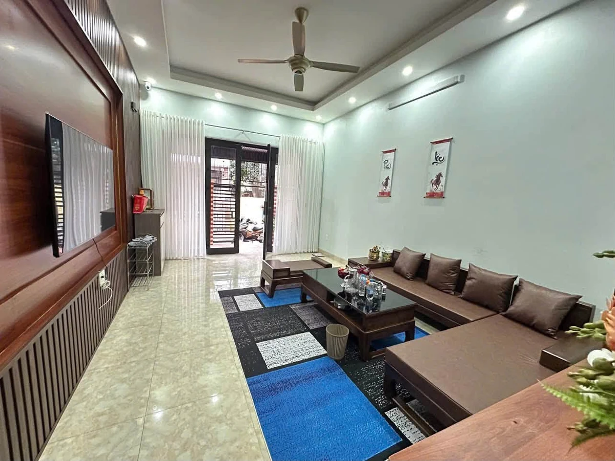 Bán nhà 3 tầng 77m2 mặt tiền Chợ Cột 5 Khánh Hòa - Ảnh 1