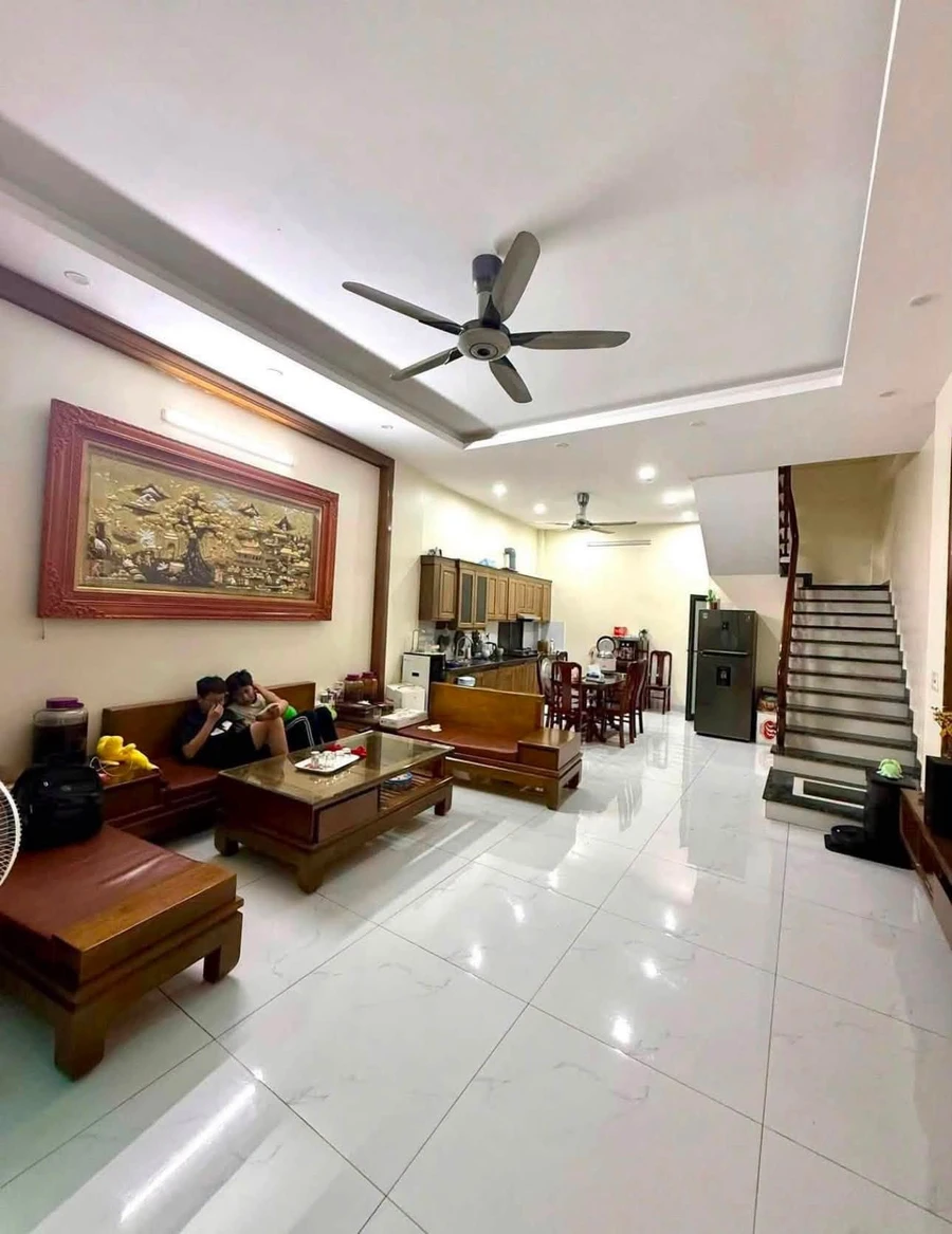 Bán nhà 3 tầng 78,9m² ngõ phố Cầu Cốn, Hải Dương (nay thuộc Hải Phòng), full nội thất - Ảnh 1