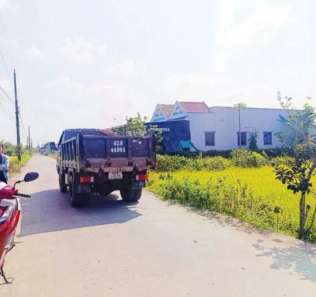 Bán đất thổ cư 5x43m đối diện KCN An Nhựt Tân, Tân Trụ, Long An giá 999 triệu