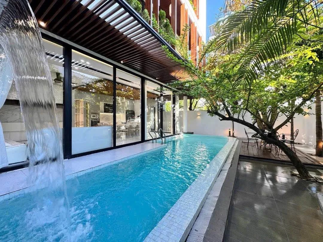 Bán villa 4 tầng góc 2 mặt tiền Hải Châu, 194m², 32 tỷ - Ảnh 1