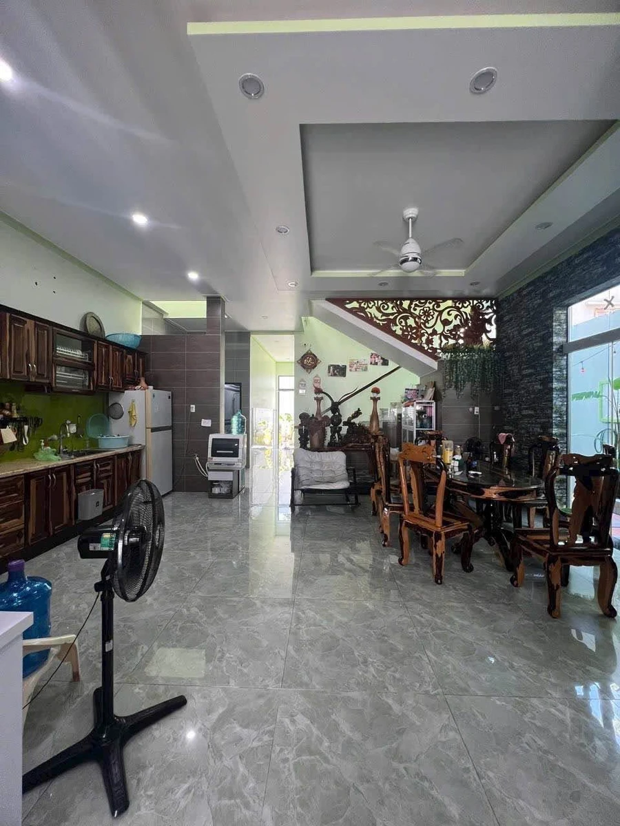 Bán nhà vườn 400m² 3 phòng ngủ Phan Thiết 4.5 tỷ - Ảnh 1