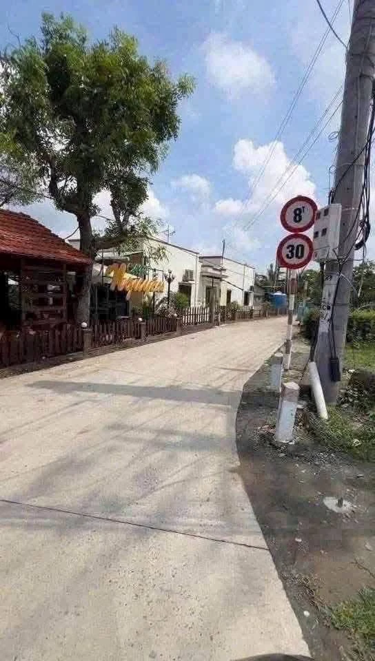 Bán đất nền 5x35m, 175m² mặt tiền Cần Dước - Ảnh 1