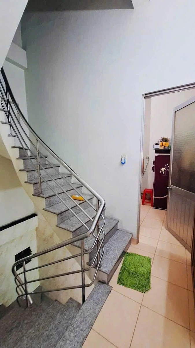 Bán nhà hẻm Trường Chinh 4x13m, trệt 2 lầu, Phường 14 Tân Bình, giá 7,3 tỷ - Ảnh thu nhỏ 3