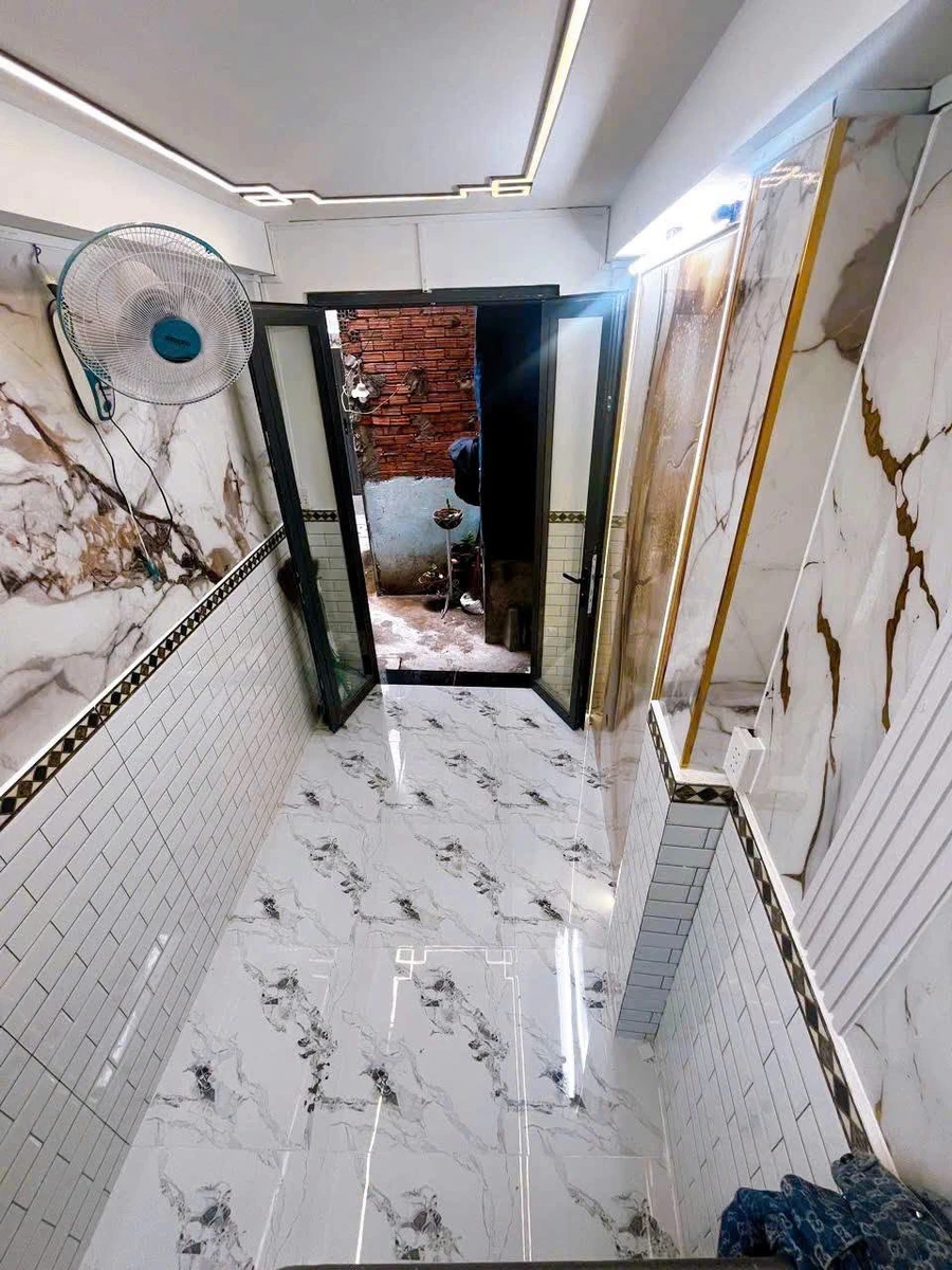 Bán nhà Quận 4 đường Đoàn Văn Bơ 19,1m² 2 phòng ngủ 1,499 tỷ - Ảnh thu nhỏ 3