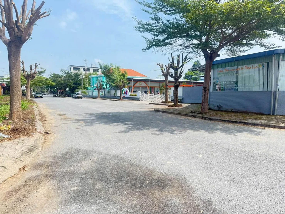 Bán nhà 80m2 An Thạnh Bến Lức, 2 tỷ 600 triệu - Ảnh 1