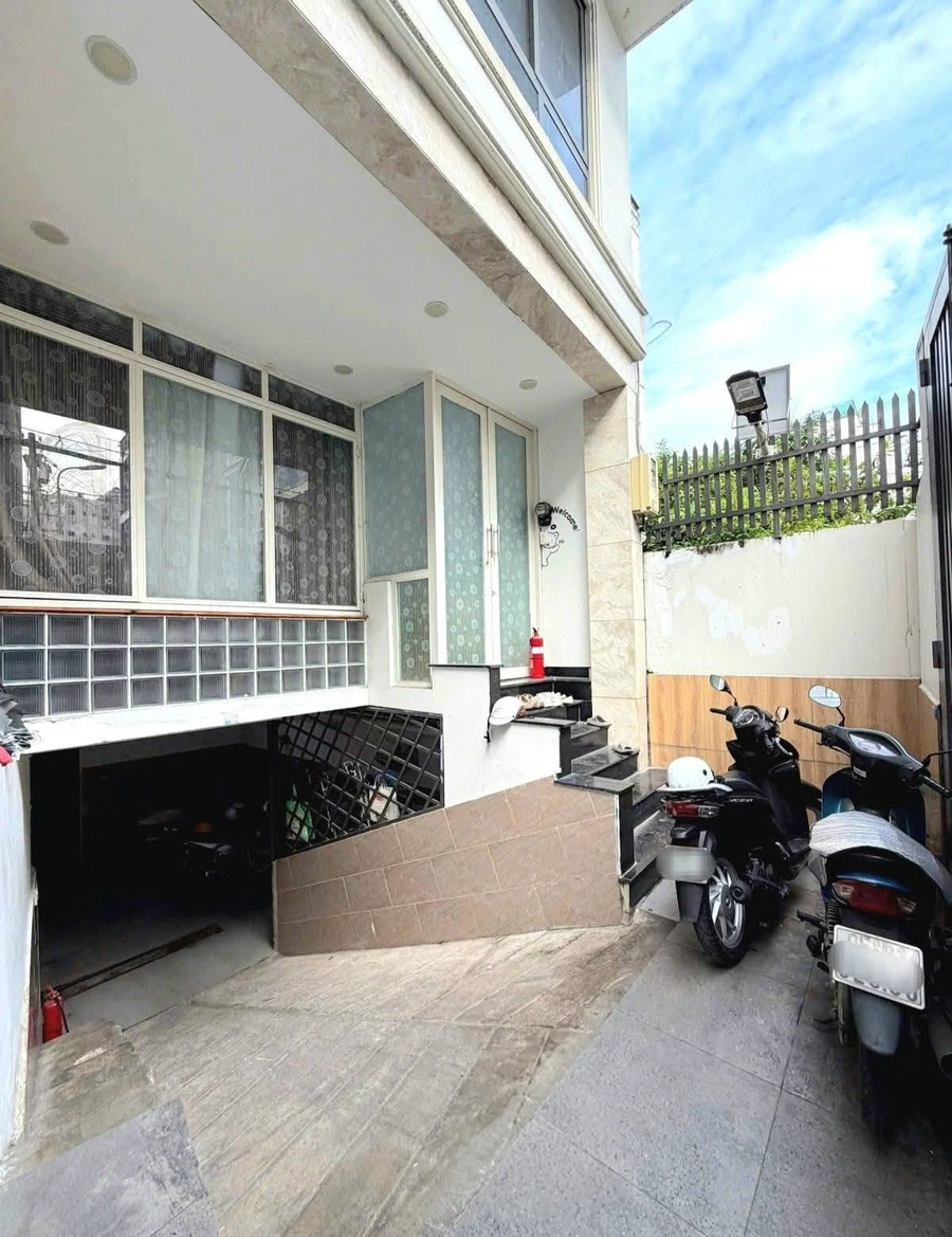 Bán shophouse CHDV 16 phòng 73m² Hoàng Hoa Thám Bình Thạnh 20 tỷ - Ảnh thu nhỏ 2
