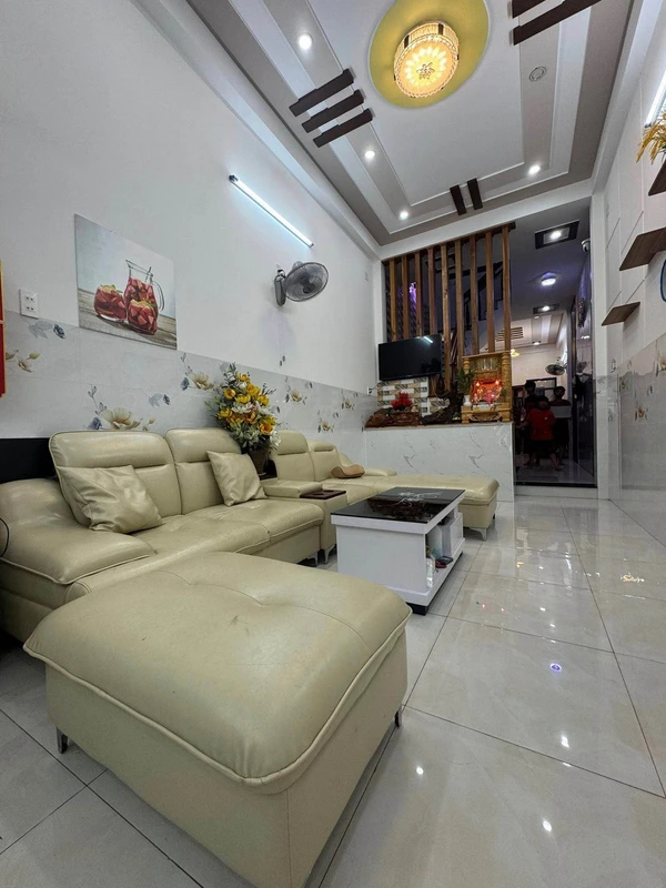 Bán nhà mặt tiền Nguyễn Thị Minh Khai Quy Nhơn 93m2 7 tỷ