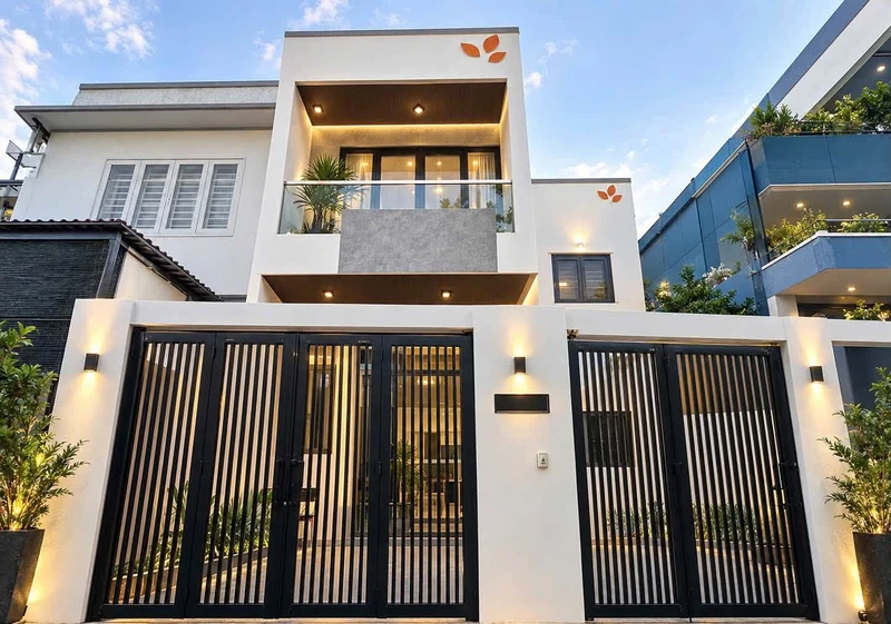 Bán nhà 2 tầng mặt tiền hẻm Lê Quý Đôn, 8x13,2m, 3 phòng ngủ, giá 2,75 tỷ, Quảng Ngãi