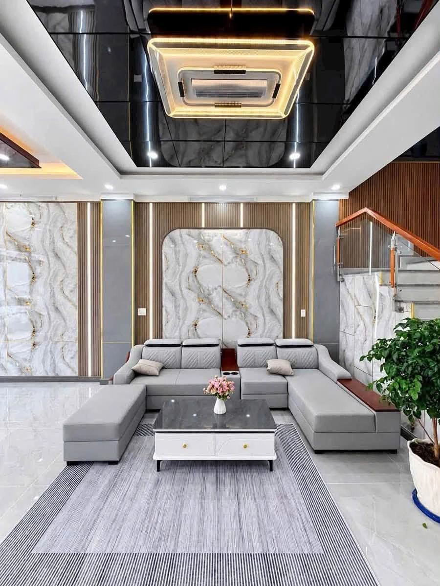 Bán nhà 1 trệt 1 lầu Hoàng Minh Chánh, 150m2, 3.999 tỷ - Ảnh thu nhỏ 3