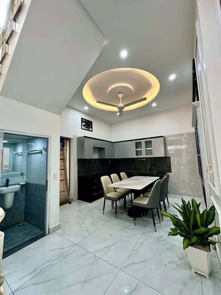 Bán nhà 3 tầng 47m2 lô góc ô tô đỗ cửa phố Ngô Gia Tự, Hải An, Hải Phòng giá 3,75 tỷ - Ảnh thu nhỏ 4