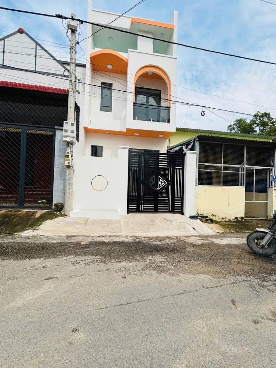Bán nhà 3 phòng ngủ 143.8m² Phú Hòa, Thủ Dầu Một, giá 3 tỷ 980 - Ảnh thu nhỏ 2