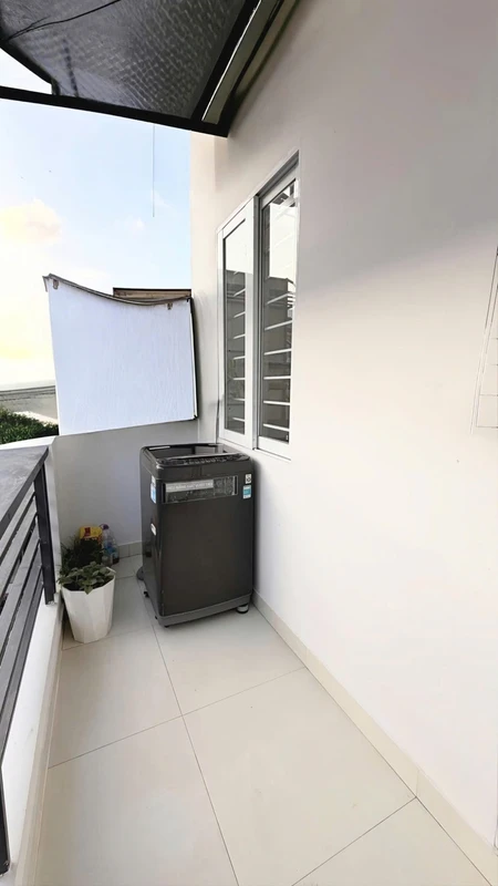Bán nhà 2 tầng 24m2 hẻm xe máy đường Song Hào, Phước Hải, Nha Trang giá 2,1 tỷ