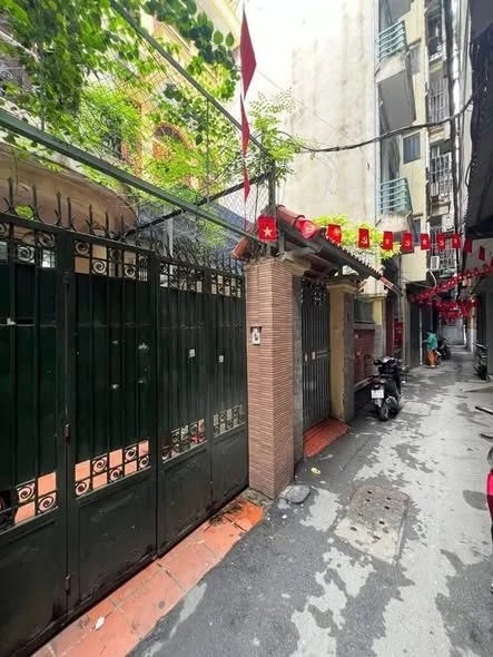 Bán nhà mặt tiền Láng, 80m², 4 tầng, 18.6 tỷ