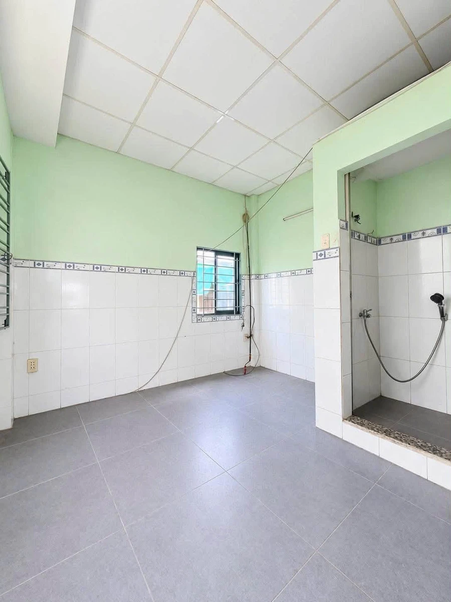 Bán nhà phố 2 tầng 8,1m x 3,33m gần Quận 1, Phan Xích Long, giá 4 tỷ - Ảnh thu nhỏ 5