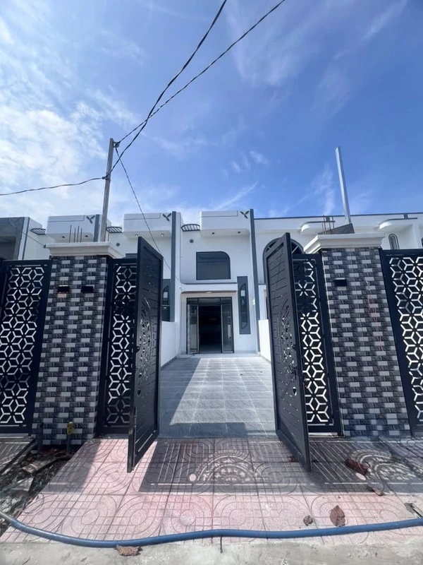 Cho thuê nhà nguyên căn hẻm xe hơi 4x16m, 1 trệt 1 lầu 3PN, Phạm Thế Hiển, Quận 8 datcaothang
