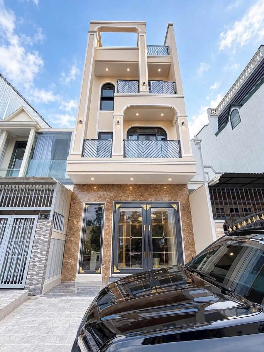Bán nhà 100m2 có thang máy, 6 phòng ngủ, An Sơn, Phường Xuân Hương, Đà Lạt - Ảnh 1