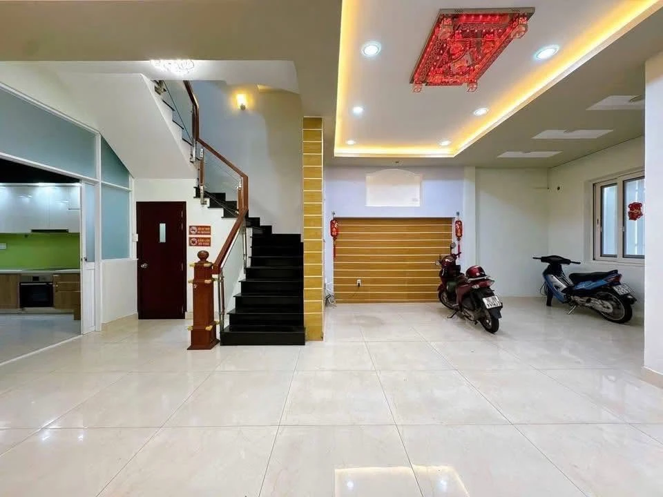 Bán nhà mặt tiền Cộng Hòa, 4 tầng, 5PN, 84m2, 24 tỷ - Ảnh thu nhỏ 3