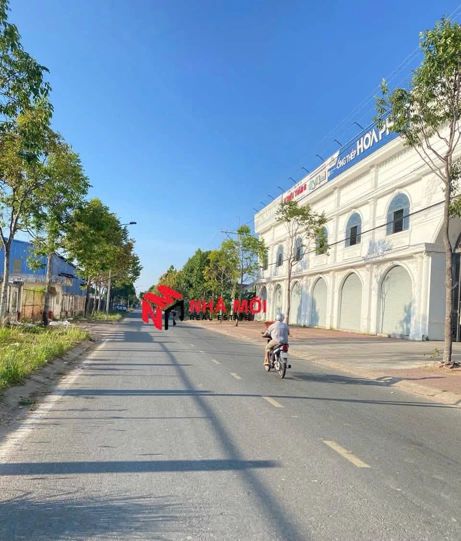 Bán đất mặt tiền Lý Văn Lâm 3.673m² Phường 1 Cà Mau 9 tỷ - Ảnh 1