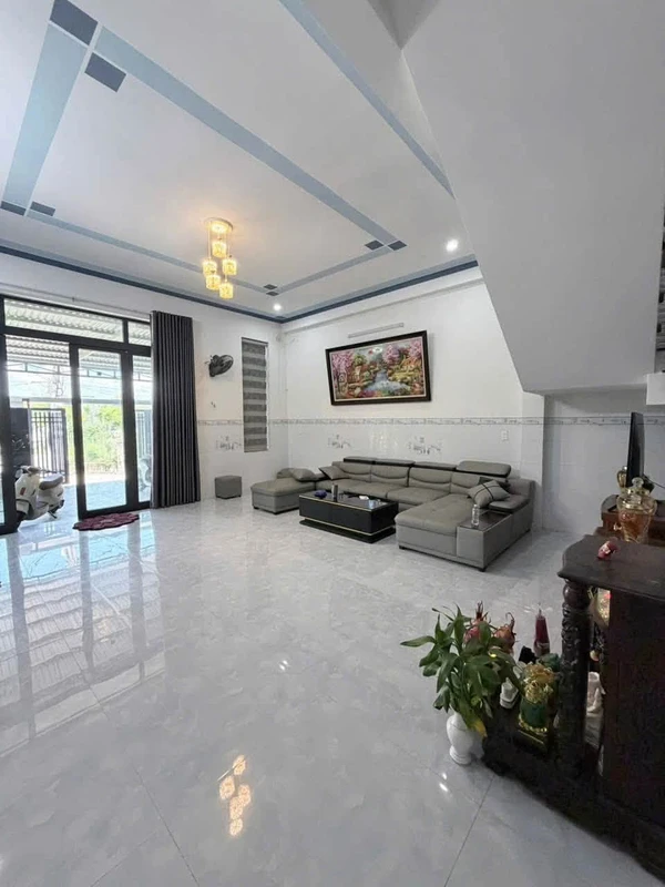 Bán nhà 2 tầng lô góc 145.5m2 Phường Tuy Hoà, Đắk Lắk