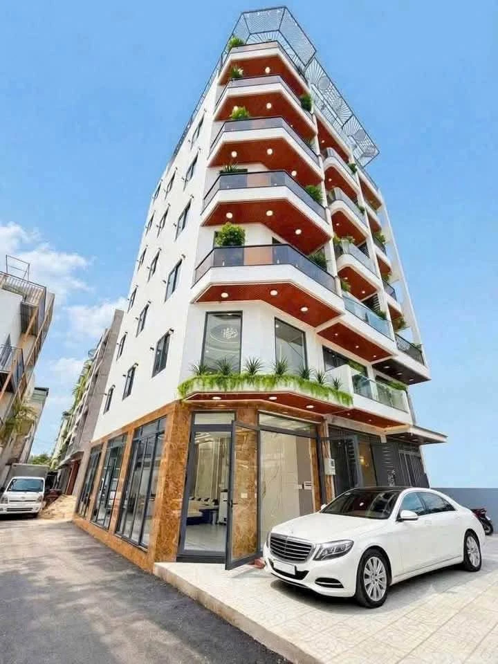 Bán nhà phố 6 tầng 2 mặt tiền 63m² Quận 12 - Ảnh 1