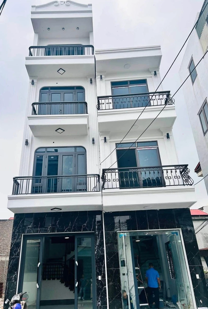 Bán nhà 4 tầng mặt phố Lý Quốc Bảo 43.9m² Hải Dương - Ảnh 1