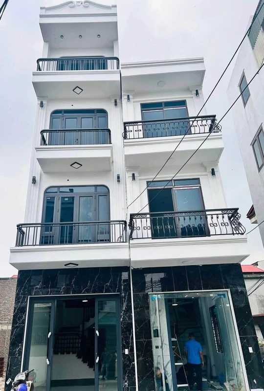 Bán nhà 4 tầng mặt phố Lý Quốc Bảo 43.9m² Hải Dương