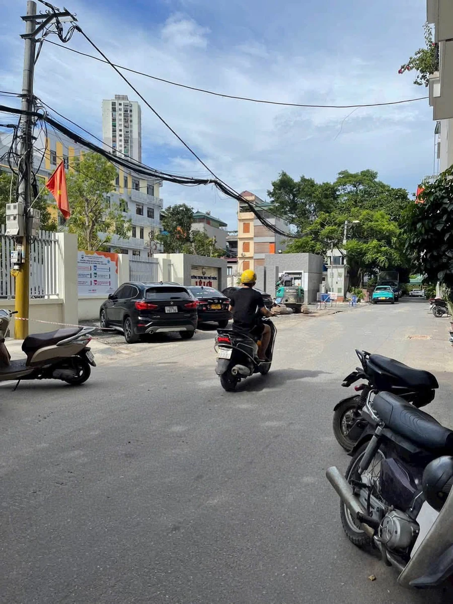 Bán nhà 3 tầng 63m2 phố Bà Triệu, Hà Đông - Ảnh 1