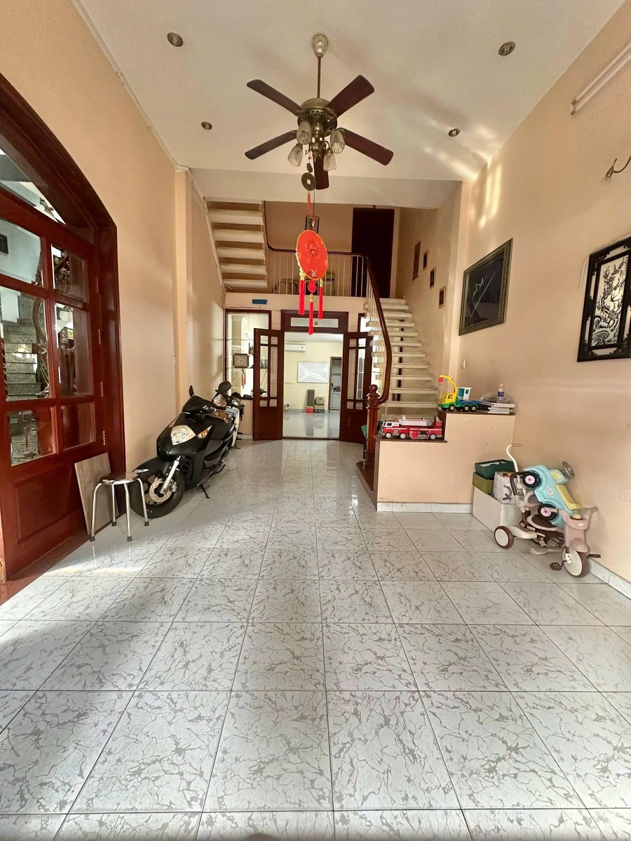Bán nhà 2 căn 175m2, 8PN Ba Tháng 2, Quận 10 - Ảnh thu nhỏ 4