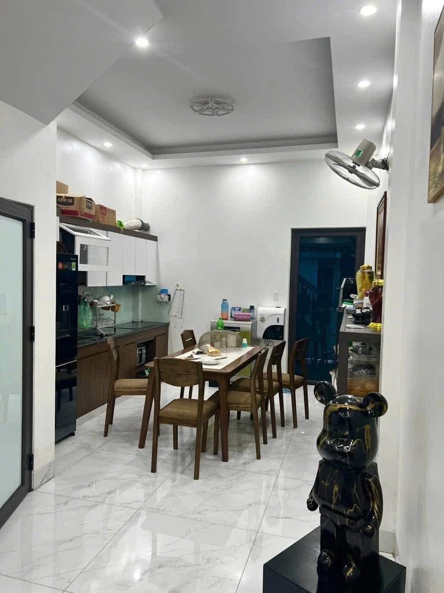 Bán nhà 3 tầng 64m2 Lam Sơn Hóc Môn, 2 tỷ 500 triệu - Ảnh thu nhỏ 2
