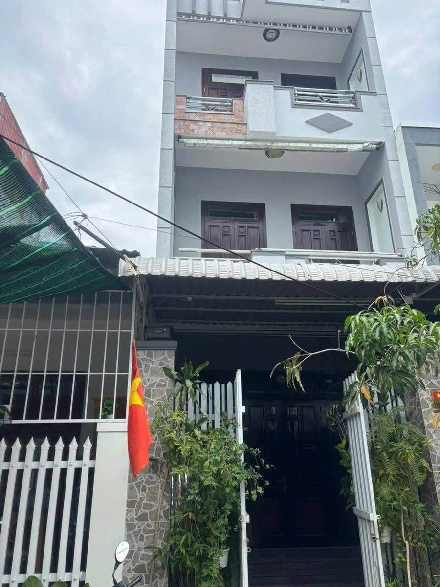 Bán nhà 3 tầng 73.4m² Phước Long Nha Trang 4.4 tỷ - Ảnh 1