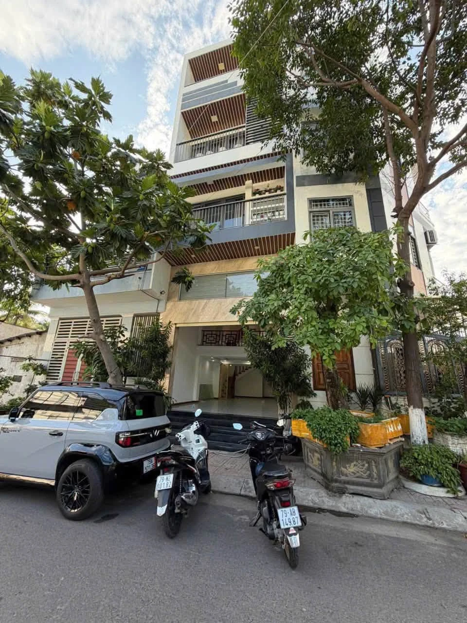 Nhà bán 4 tầng 1 lửng, 91.3m², 3 PN, Nha Trang - Ảnh 1