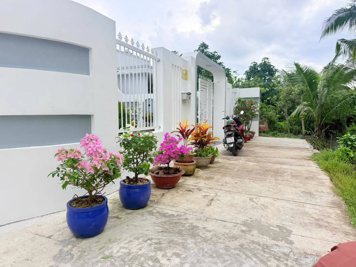 Biệt thự sân vườn 363m² Phú Tân, 3PN, 2WC, 2.7 tỷ - Ảnh 1