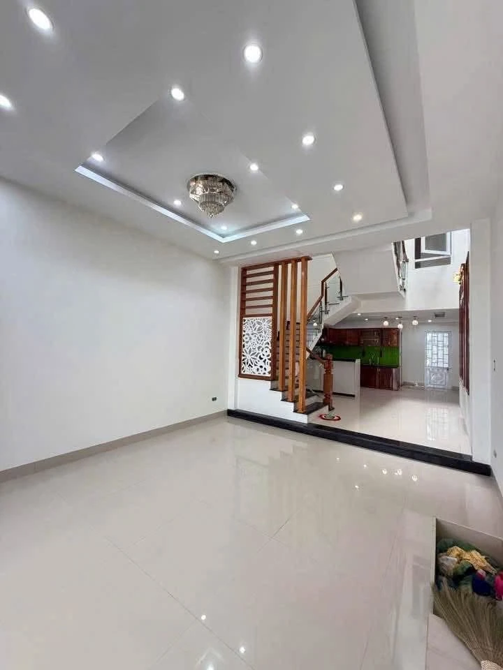 Bán nhà mặt tiền 3 tầng 81m² 6.5 tỷ Đà Nẵng - Ảnh 1