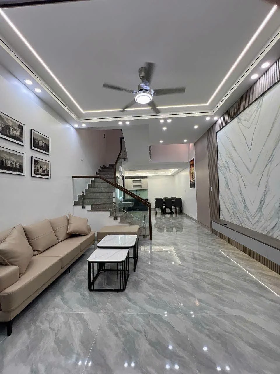 Bán nhà 4 tầng phố Hồ Sen 44m2, 4 phòng ngủ 3.58 tỷ - Ảnh 1