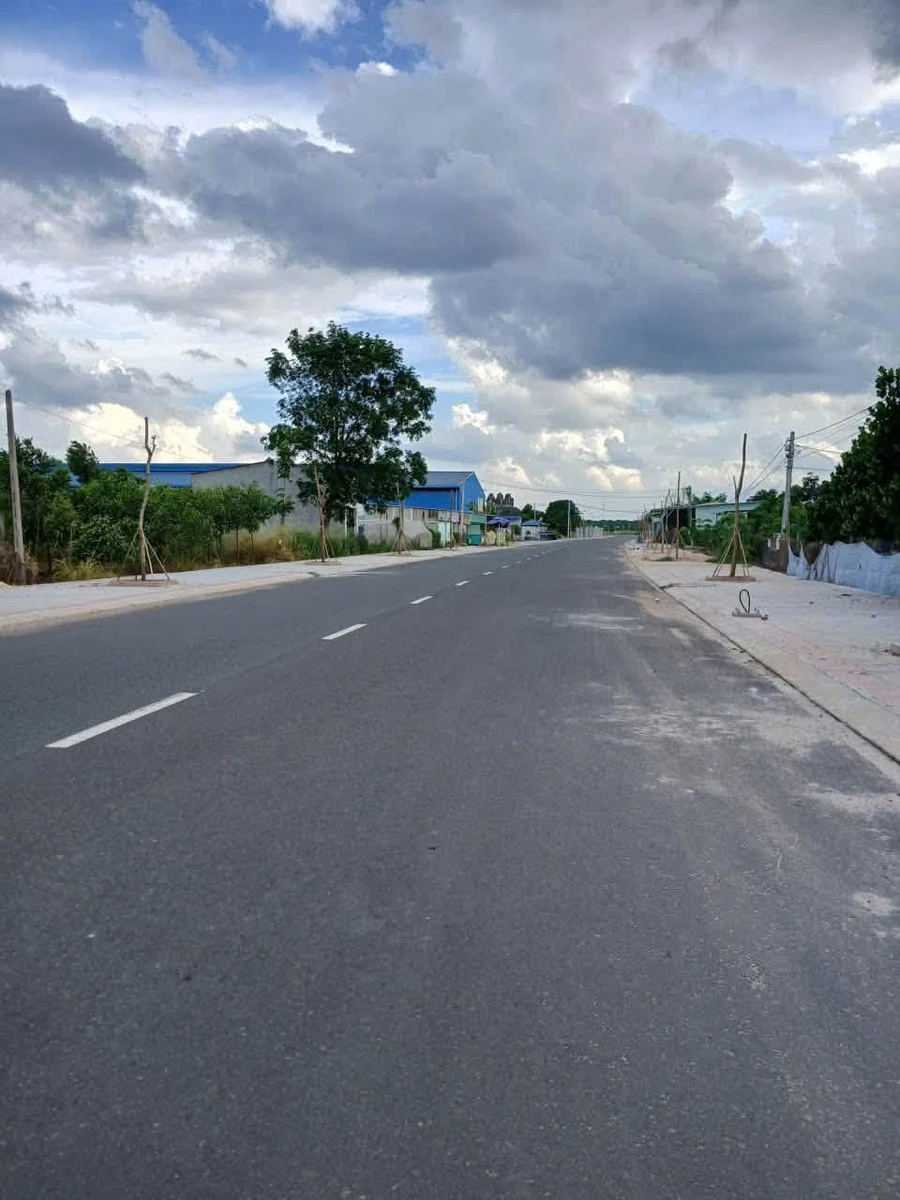 Bán đất Chơn Thành Bình Phước 200m² 5 tỷ - Ảnh thu nhỏ 2