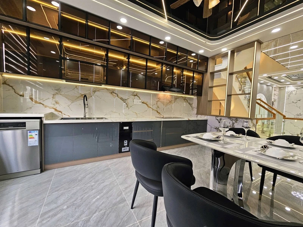 Bán nhà 4 tầng hẻm ô tô Trần Thị Năm Q12, 60m², 7,95 tỷ - Ảnh thu nhỏ 2